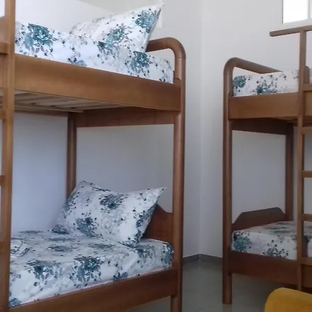 Kruja Hostel 旅馆 *