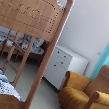 Kruja Hostel 旅馆 *